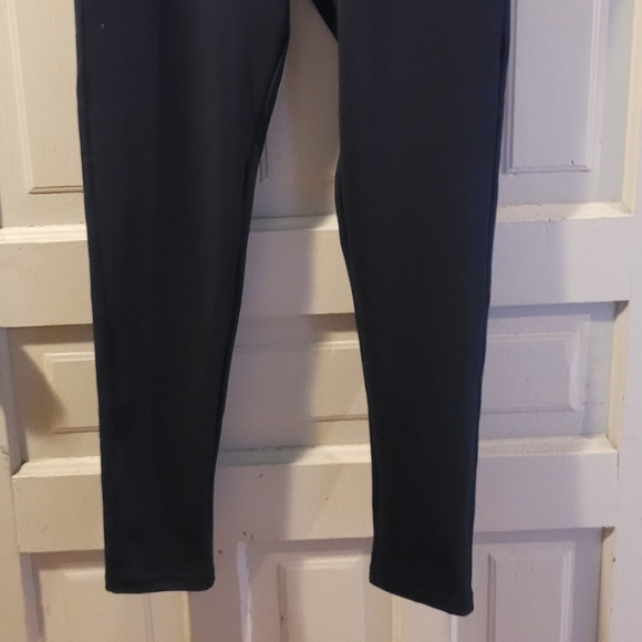 Soft leggings - Picture 3 of 3